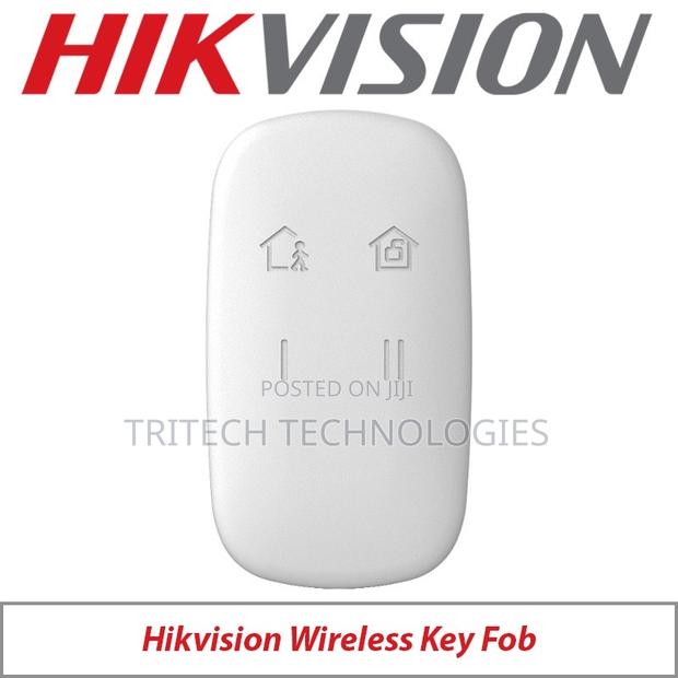 Hikvision DS-PKF1-WE Wireless Remote Control · Photo 1