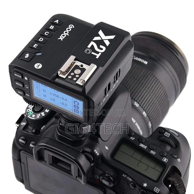 Godox X2t-C TTL Wireless Radio Trigger Controller - Canon · Photo 2