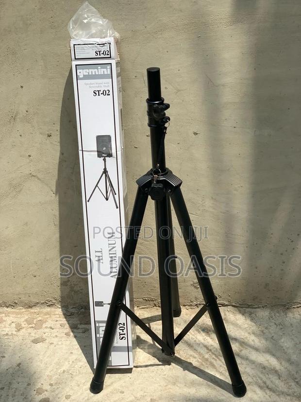 Speaker Stand · Photo 2