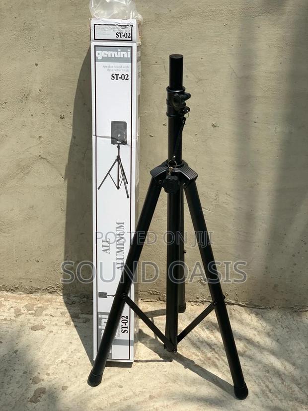 Speaker Stand · Photo 3
