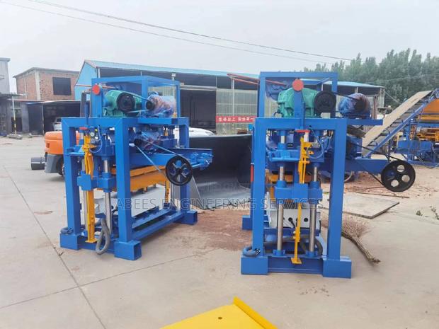Industrial Block Machine · Photo 5