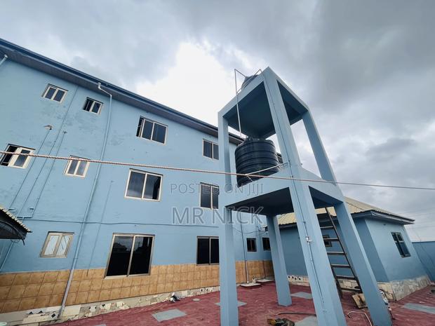 18bdrm House in Kumasi Metropolitan for sale · Photo 4