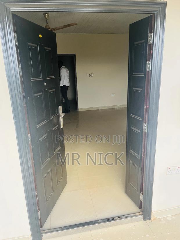 18bdrm House in Kumasi Metropolitan for sale · Photo 8