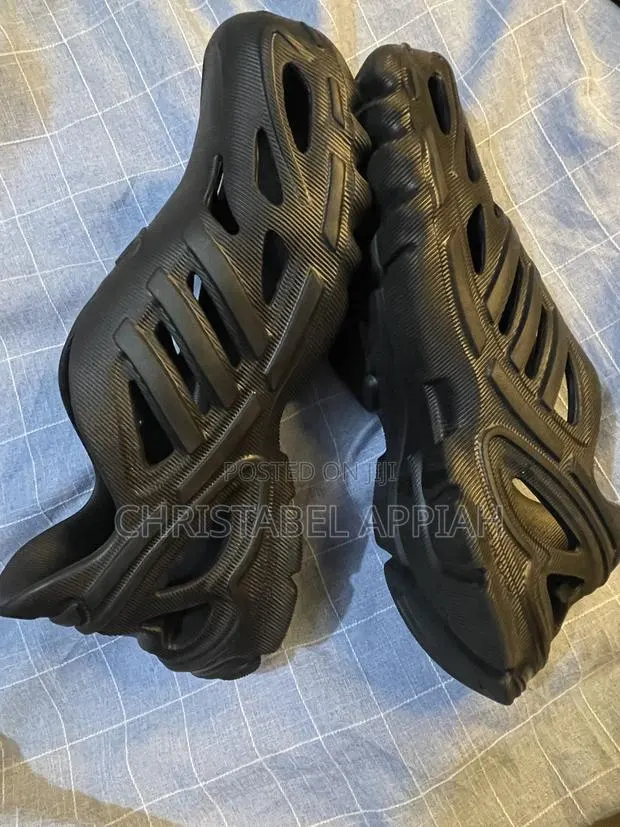 Original Adidas (Rubber Texture) · Photo 1