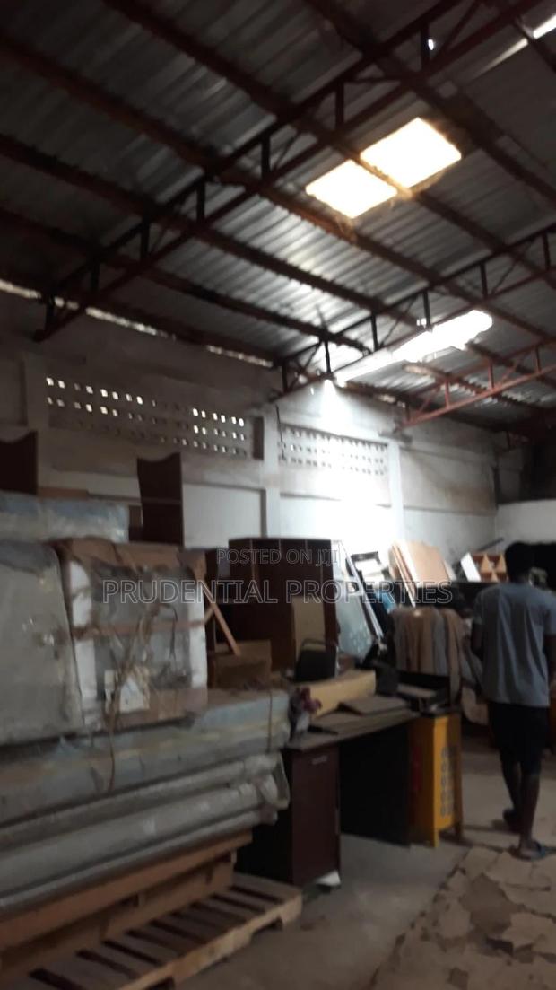 Warehouse for Rent at Caprice · Photo 3