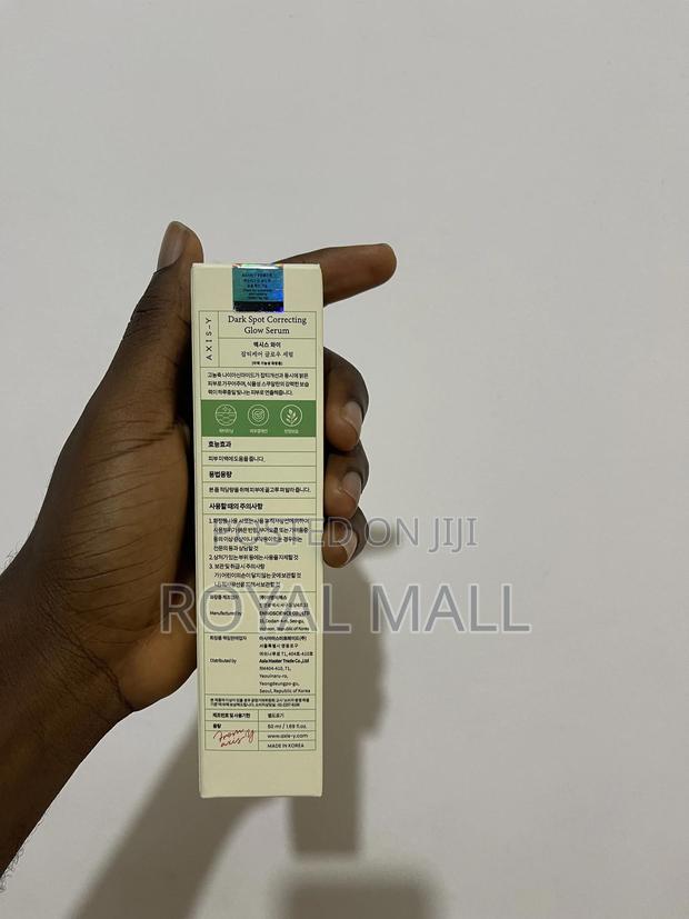 Axis-Y Dark Spot Correcting Glow Serum · Photo 2
