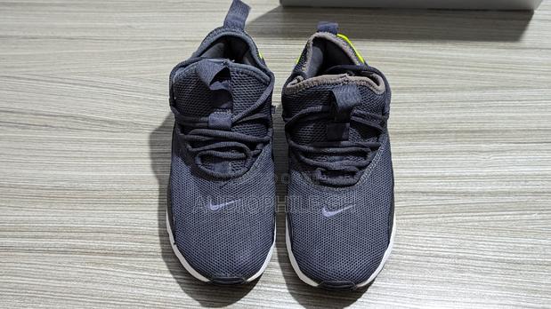 Cool Grey Nike Air Max · Photo 5