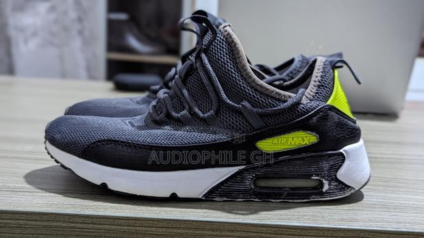Cool Grey Nike Air Max · Photo 2