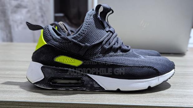 Cool Grey Nike Air Max · Photo 1
