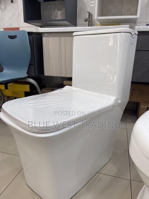 Frencia Water Closet - Master Bedroom Water Closet · Photo 1