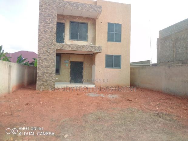 3bdrm Duplex in School Junction for sale · Photo 6