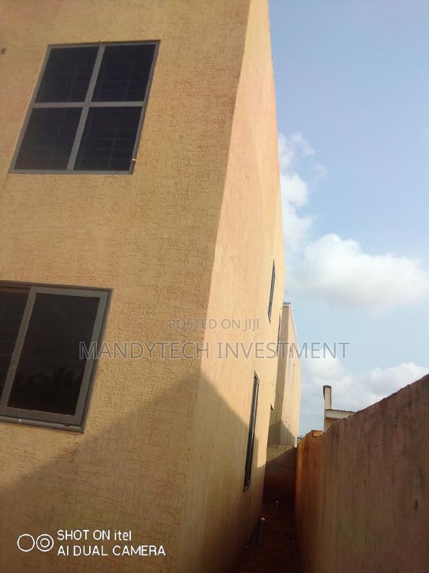 3bdrm Duplex in School Junction for sale · Photo 8