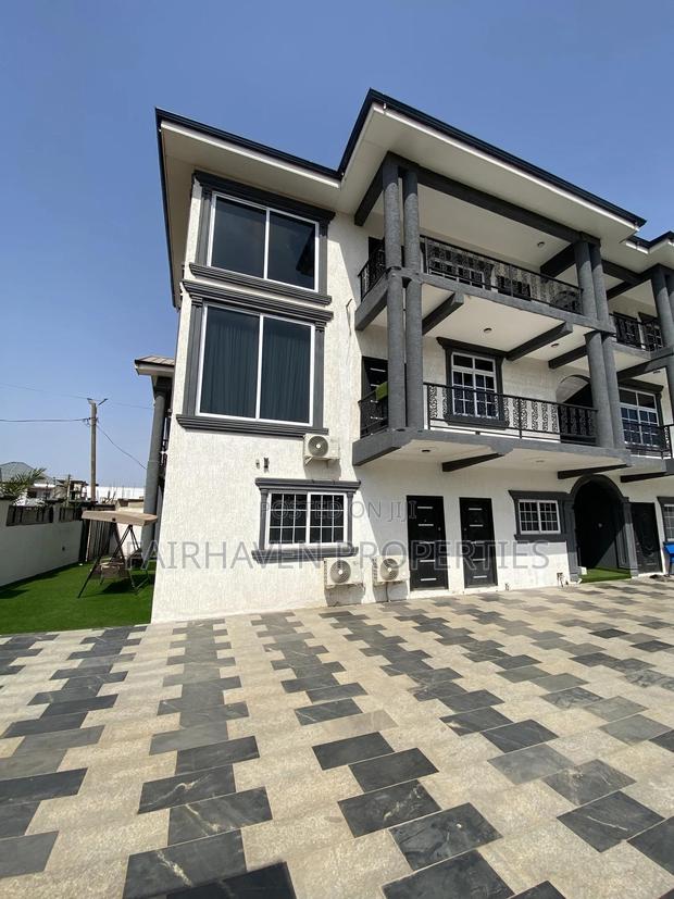 2bdrm Apartment in East Airport for rent · Photo 2