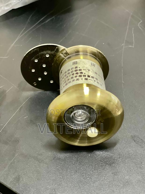 Door Viewer and Doorbell · Photo 4