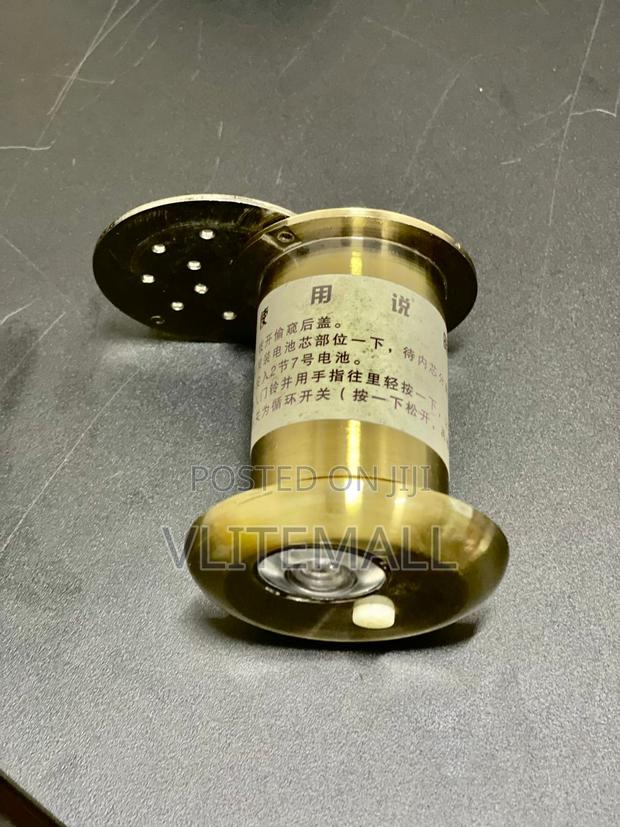 Door Viewer and Doorbell · Photo 2