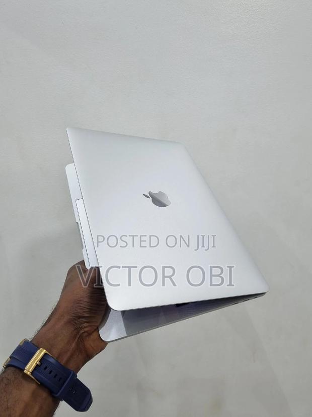 Laptop Apple MacBook Pro 2017 8GB Intel Core I5 SSD 256GB · Photo 5