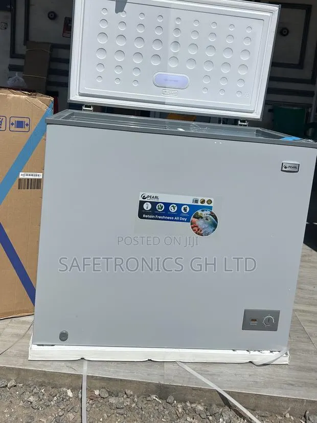 Get Affordable Pearl PCF-2530 200-Liter Single-Door Chest Freezer · Photo 1