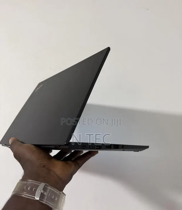 Laptop Lenovo ThinkPad X390 8GB Intel Core i5 SSD 256GB · Photo 1