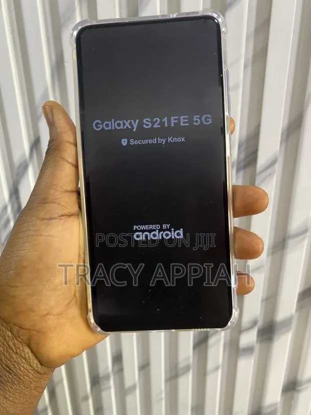 Samsung Galaxy S21 FE 5G 128 GB Blue · Photo 1