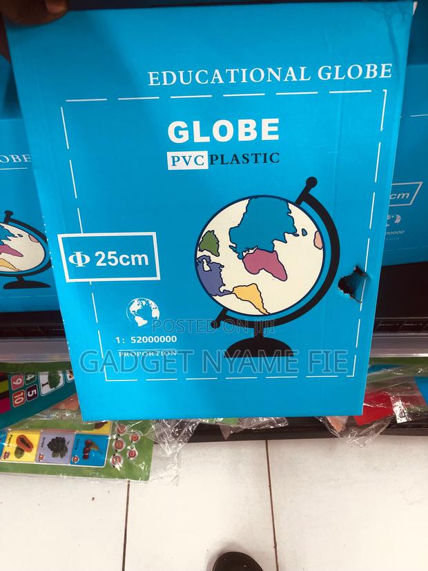 Educational Globe (Rotates 720 Degrees) · Photo 1