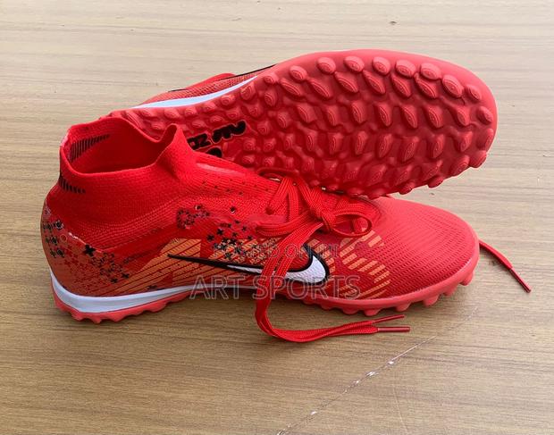 Nike Mercurial Superfly Astroturf Boot · Photo 2