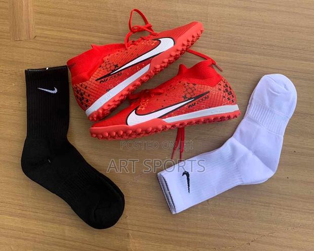 Nike Mercurial Superfly Astroturf Boot · Photo 3