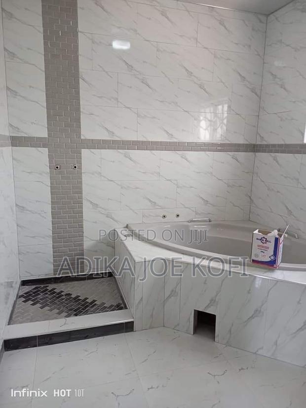 Excellent Stone's and Tilling Work · Photo 3