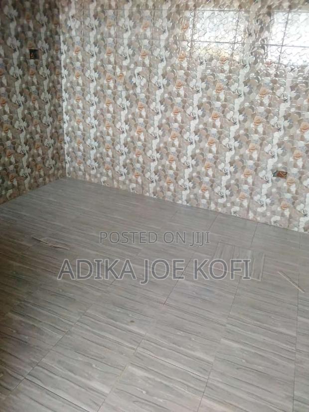 Excellent Stone's and Tilling Work · Photo 8