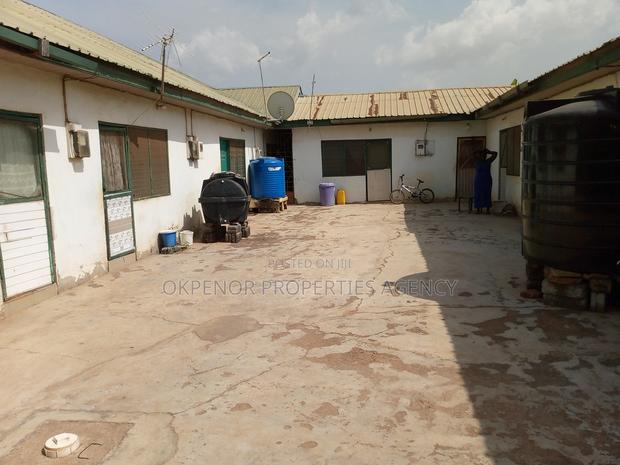 9bdrm House in Gbetsile, Tema Metropolitan for sale · Photo 2