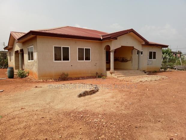 4bdrm House in Afienya, Tema Metropolitan for sale · Photo 1