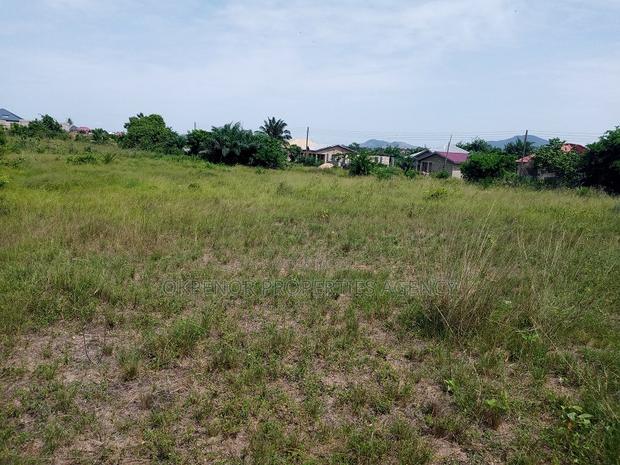 2.5acres of Land for Sale at Dawhenya · Photo 1