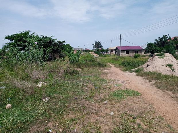 2.5acres of Land for Sale at Dawhenya · Photo 3