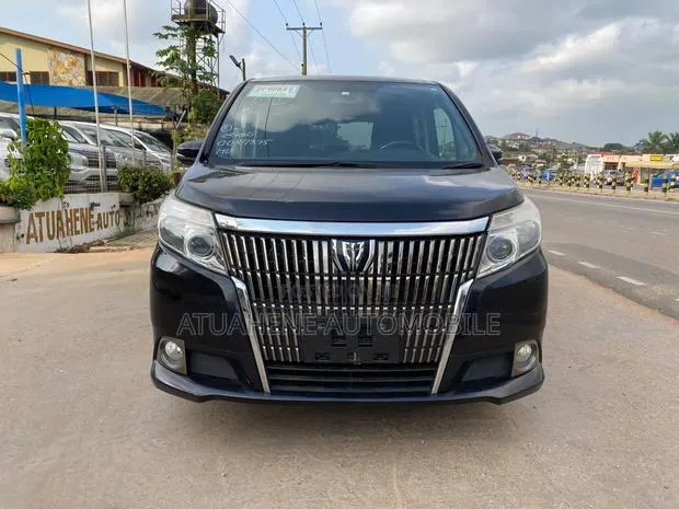 Toyota Esquire 2016 Black · Photo 1