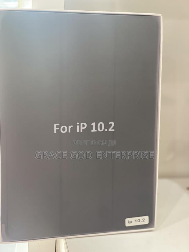 Apple iPad 7,8 9th Gen Folio Smart Case 10.2 Screen Size · Photo 1