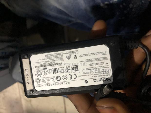 12v 4A Adapter for Laptops,Keyboards,Tv,And So On · Photo 2