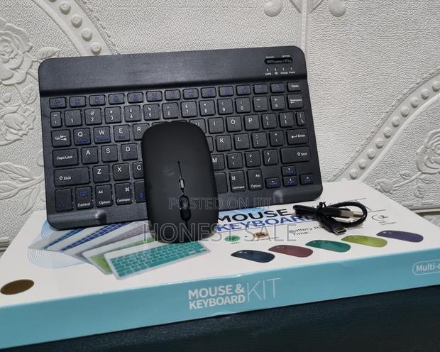 Mini Rechargeable Wireless Keyboard With Mouse · Photo 2
