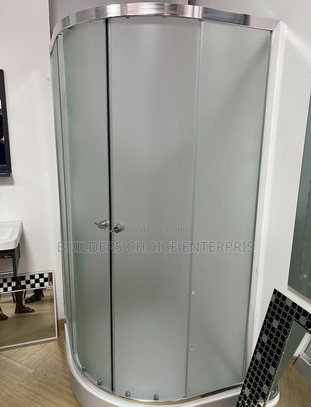 Shower Cubicle(Frosted Glass) · Photo 1