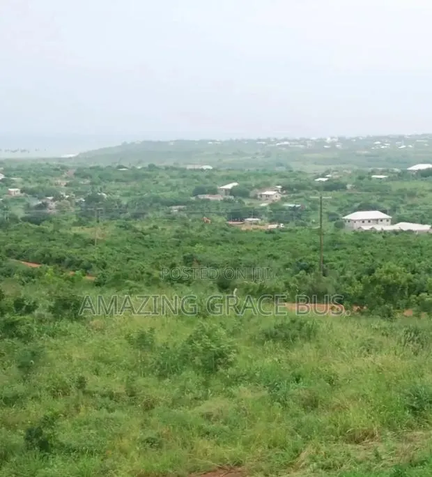 Six Plots of Land for Sale · Photo 1