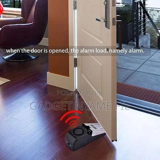 Portable Wireless Alarm Door Stopper · Photo 5