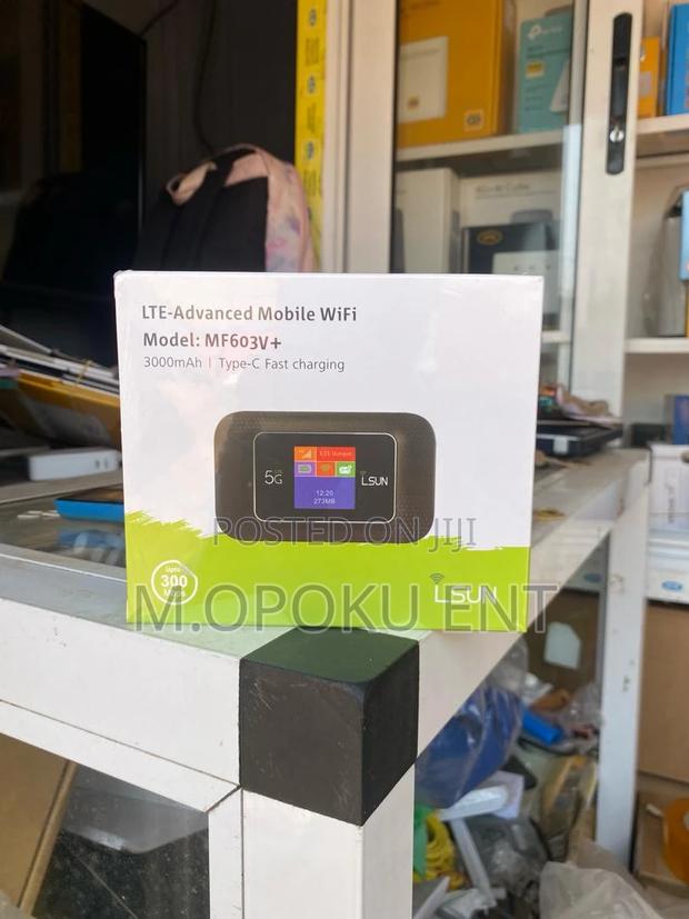 Universal LTE Advanced Mobile Wifi · Photo 3