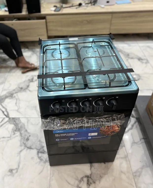 Authentic Midea 50x50cm Glass Lid 4 Gas Burner(Black) · Photo 1