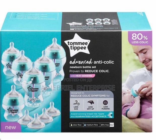 Tommee Tippee Advanced Anti-Colic Newborn Bottle Set · Photo 1