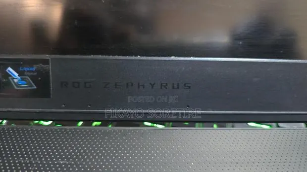 Laptop Asus ROG Zephyrus M15 GU502LU 24GB Intel Core i7 SSD 1T · Photo 1