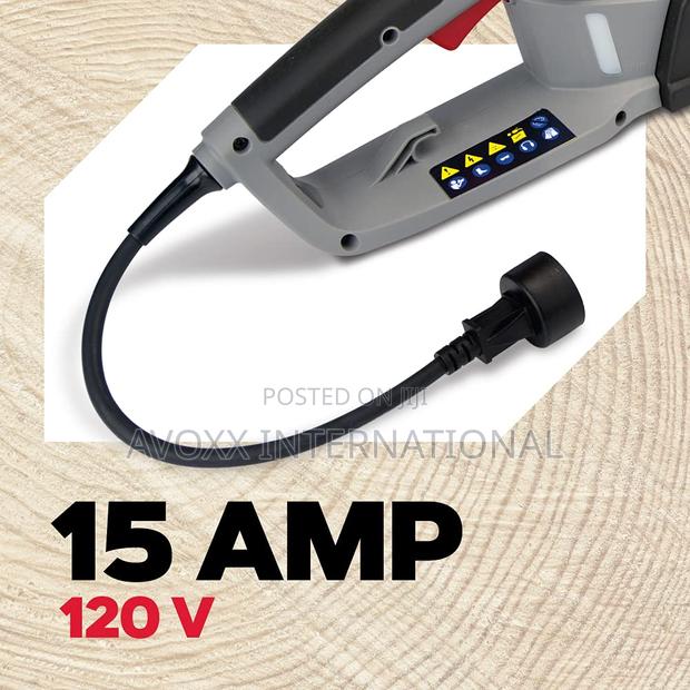 Oregon CS1500 18" Self-Sharpening Corded Electric Chainsaw · Photo 3