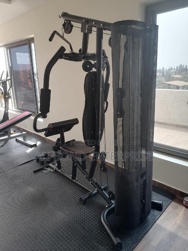 Single Station Home Gym · Photo 2