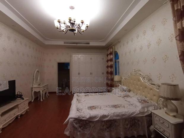 Furnished 4bdrm Mansion in E A Properties, Papao for sale · Photo 5