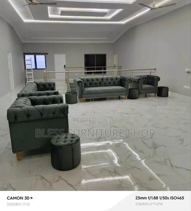 Gray Sofa Set · Photo 1
