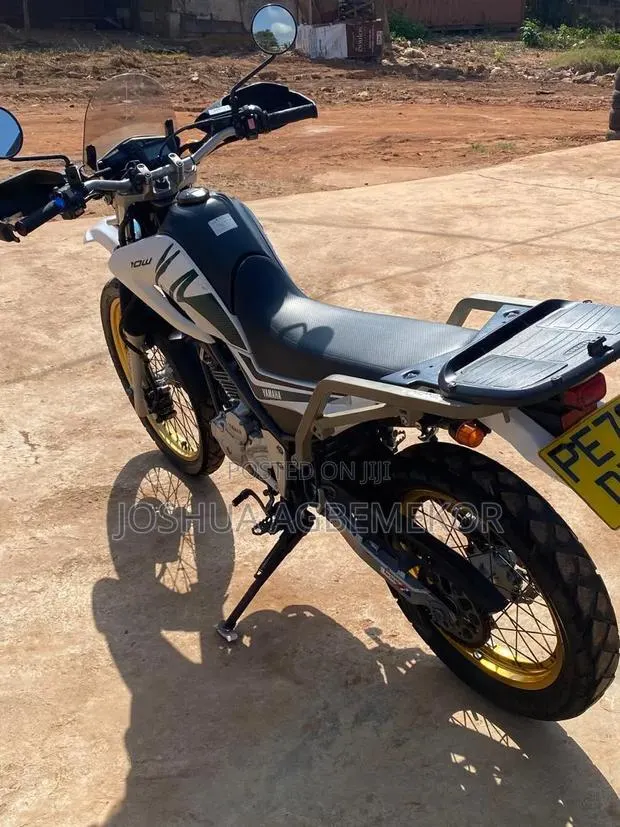 Yamaha 2025 White · Photo 1