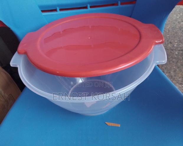 Plastic Mixing Bowl · Photo 1