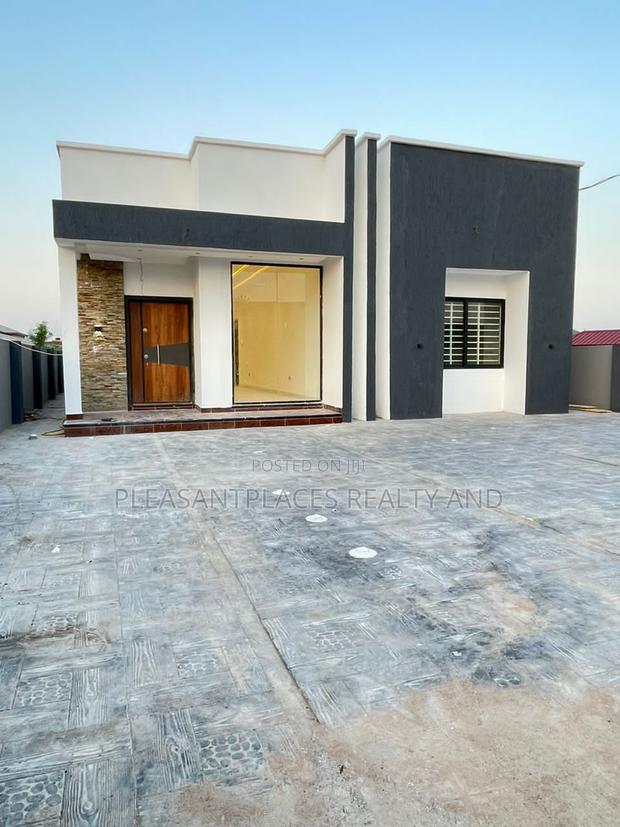 3bdrm House in Pleasantplaces, Accra Metropolitan for sale · Photo 1